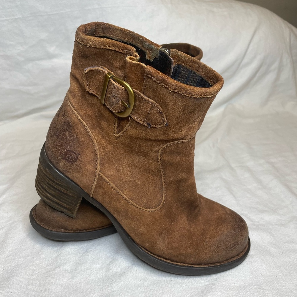 BORN Brown Leather Women Boots.